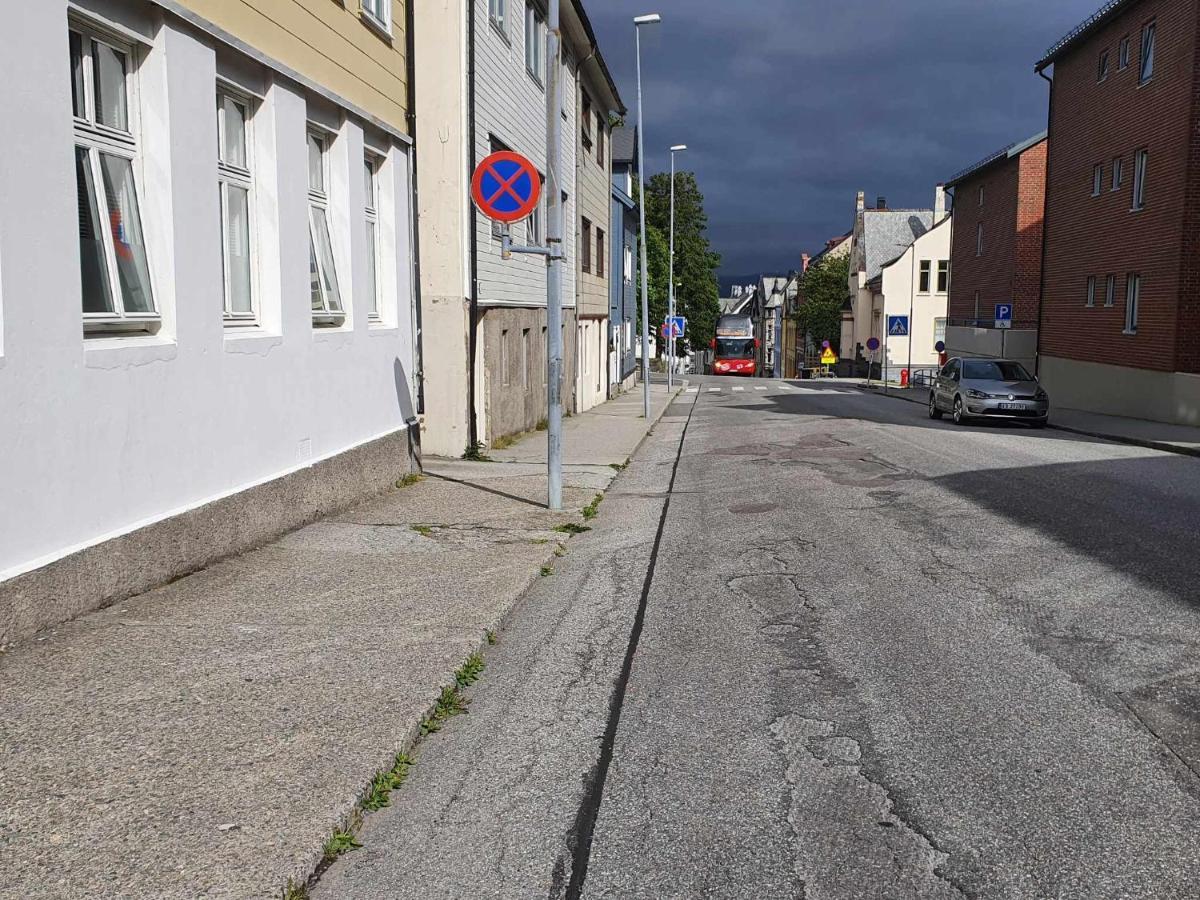 Апартаменти Near Brosundet, Newly Refurnished, Free Street Parking Олесунн Екстер'єр фото